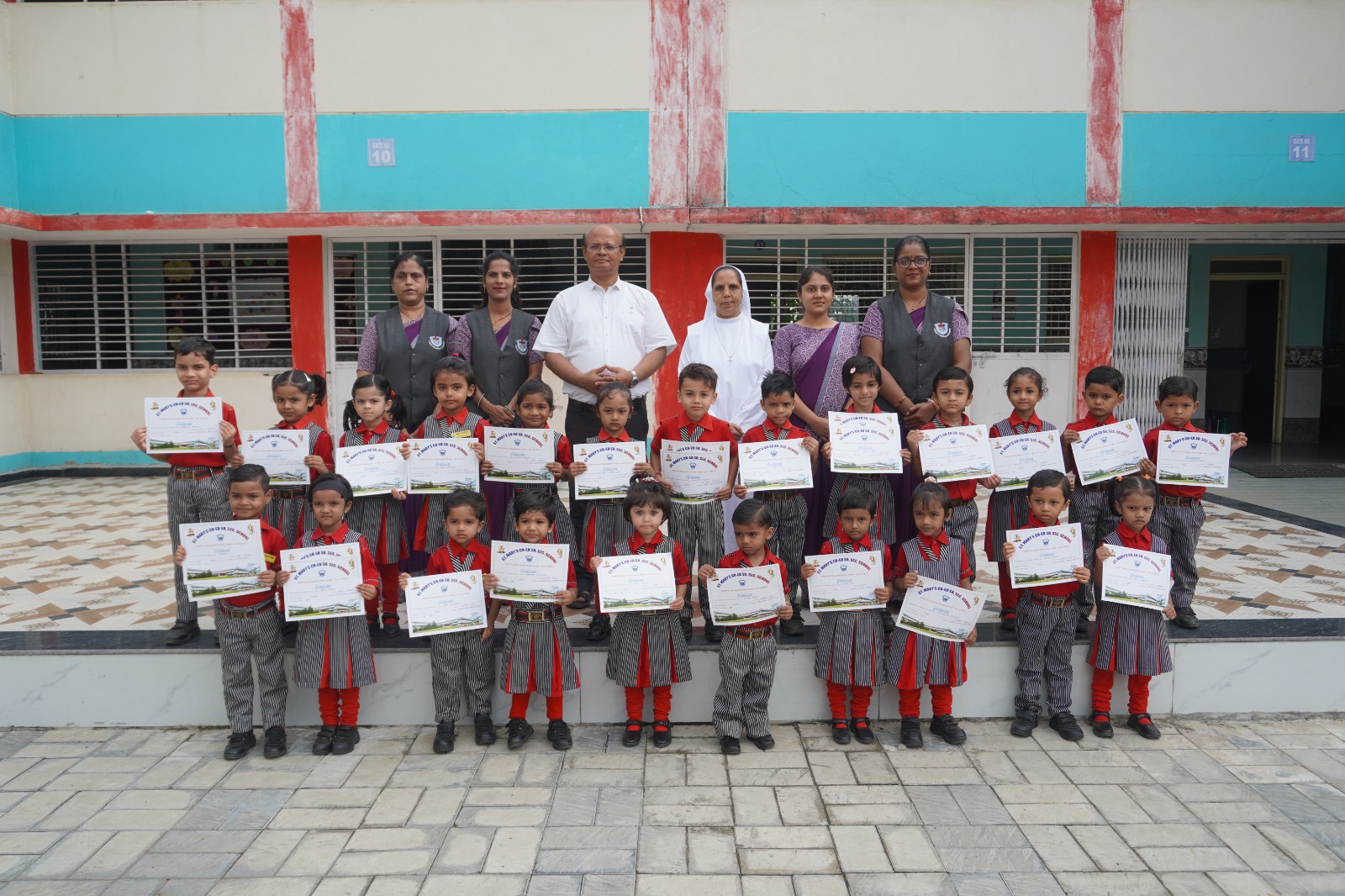 Appreciating The Punctuality Of The Pre -Primary Section Students